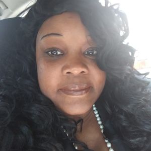 Meet your Posher, Stephany